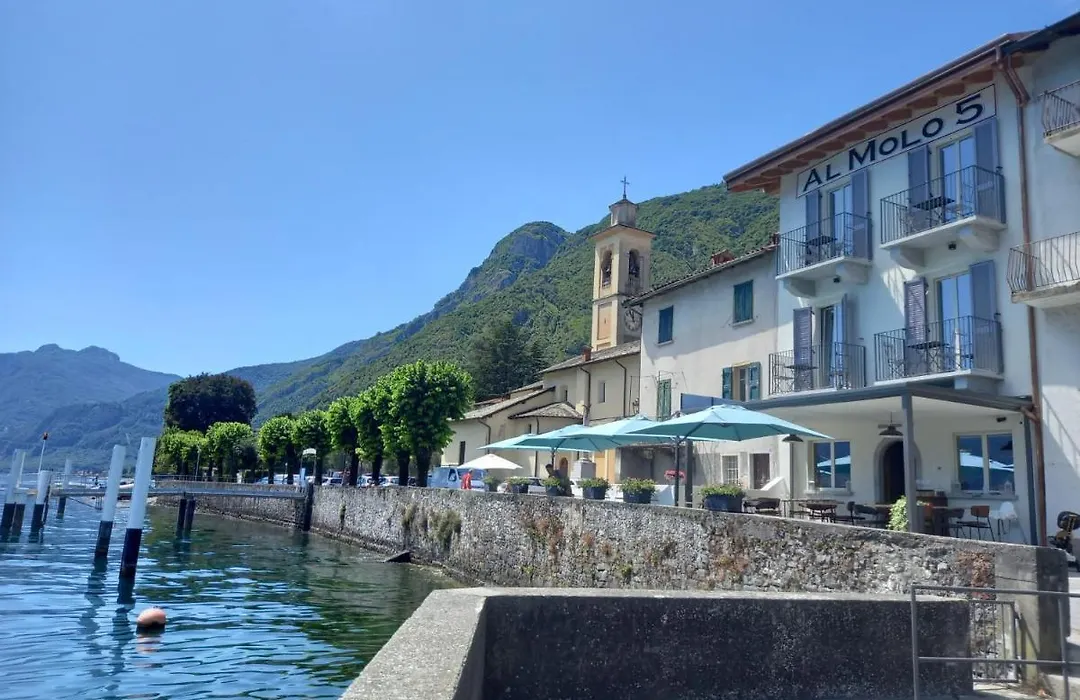 Al Molo 5 - Lake Front-1